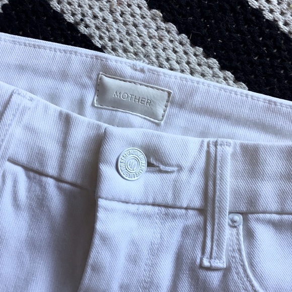 MOTHER The looker Crop Glass Slipper White Jeans - Picture 3 of 7